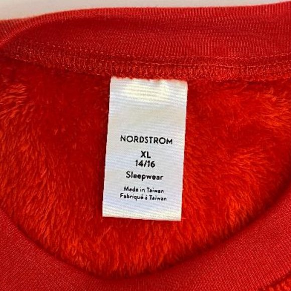 Nordstrom Kids' Cozy Plush Red Bloom Fleece Sweatshirt - Picture 4 of 5